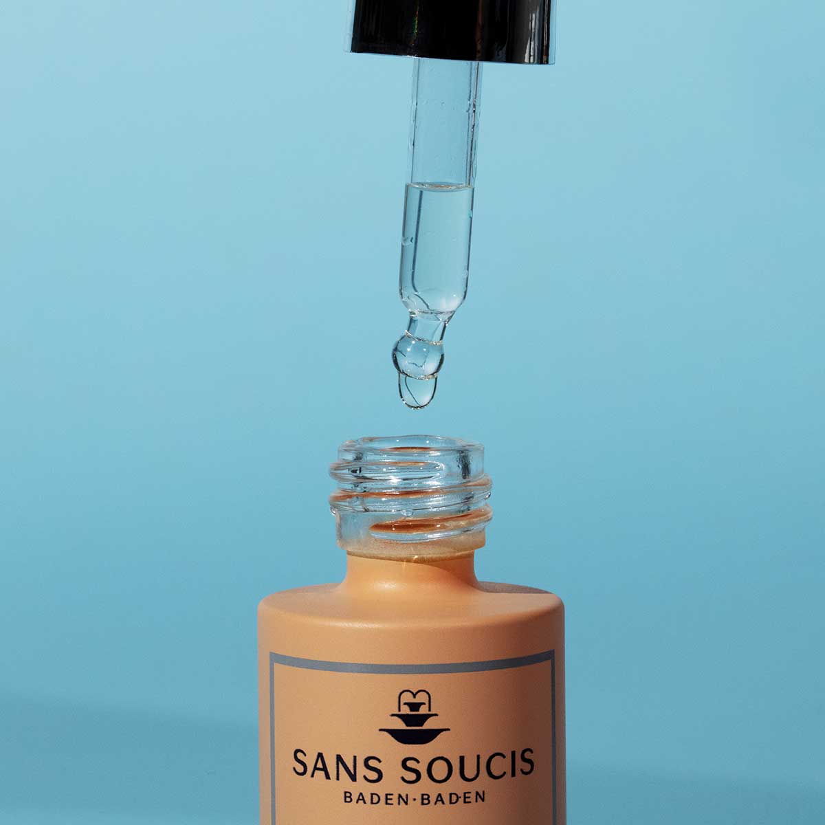 10% Vitamin C Serum - Image 3